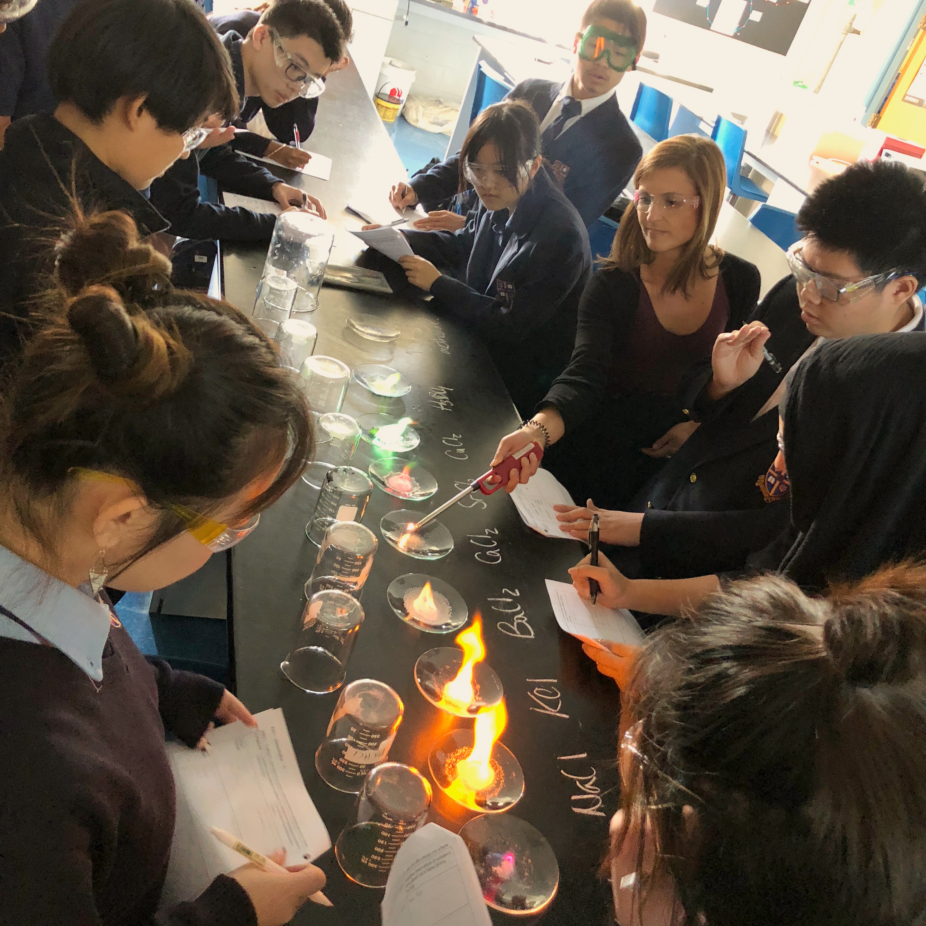 Khám phá lộ trình IB quốc tế và học bổng 26.700 CAD/năm tại trung học St. John’s-Kilmarnock (Canada)